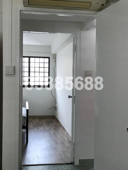 Marine Crescent thumbnail photo